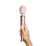 Le_Wand_Petite_Rose_Gold_Massager_Size